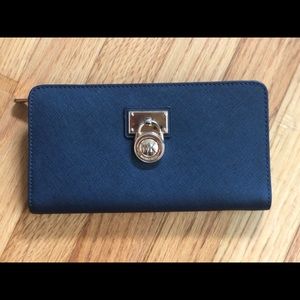 Michael Kors Navy Hamilton Wallet